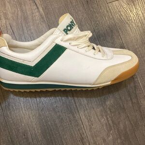 Men’s classic pony green white running shoes